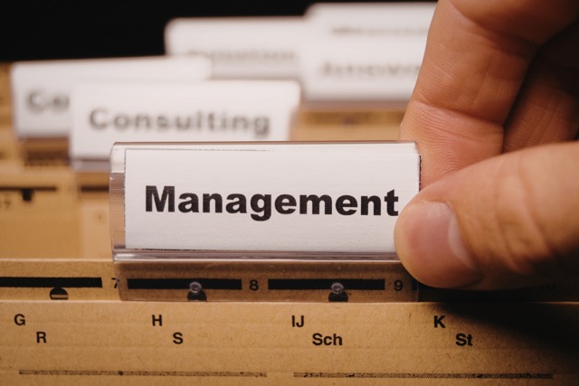 management de l'humain en entreprise avec l'ia